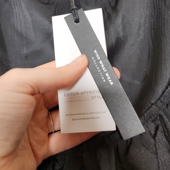 Who What Wear Collection Black Baker Scoop-Neck Blouse L NWT - Picture 6 of 6